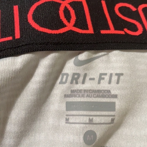 Nike Dri Fit Relay Printed Cropped Activewear Leggings - Picture 7 of 7